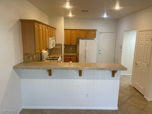 251 Queens Court - Photo 6
