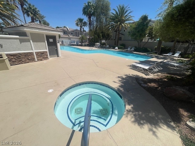 251 Queens Court - Photo 34