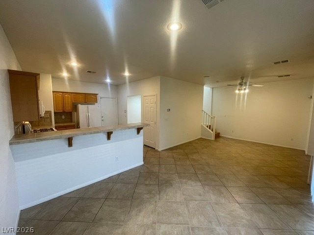 251 Queens Court - Photo 8