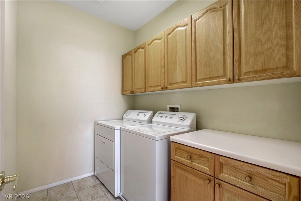 251 Queens Court - Photo 23