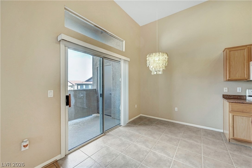 2305 W Horizon Ridge Parkway - Photo 11