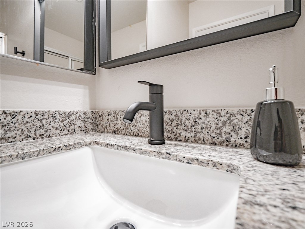 817 Mantis Way - Photo 21