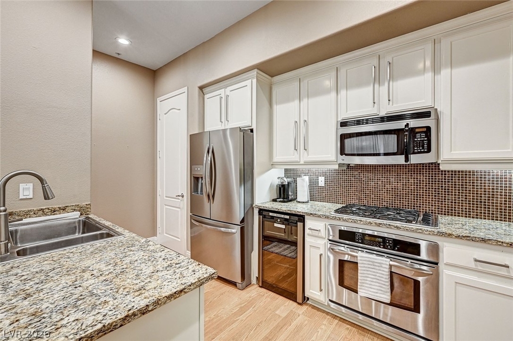 56 E Serene Avenue - Photo 15