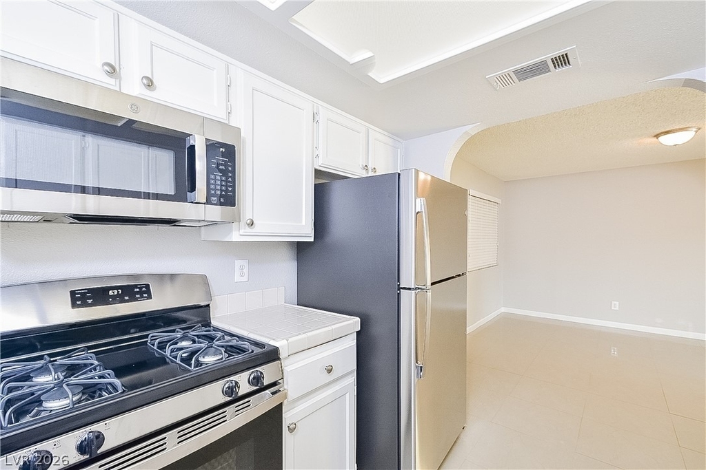 6608 Chardonay Way - Photo 1