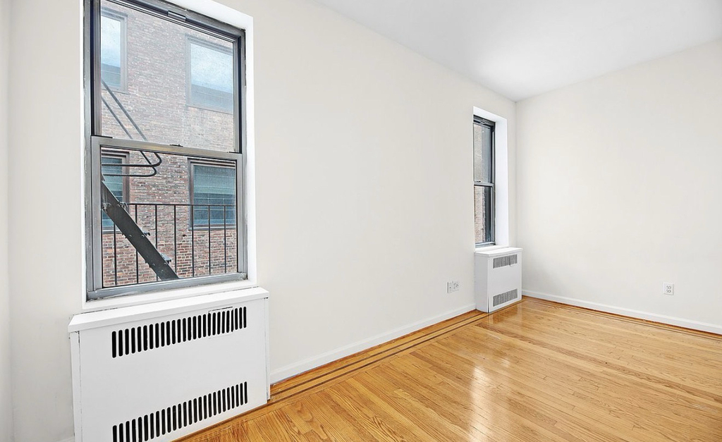 113 East 31st Street - Photo 3