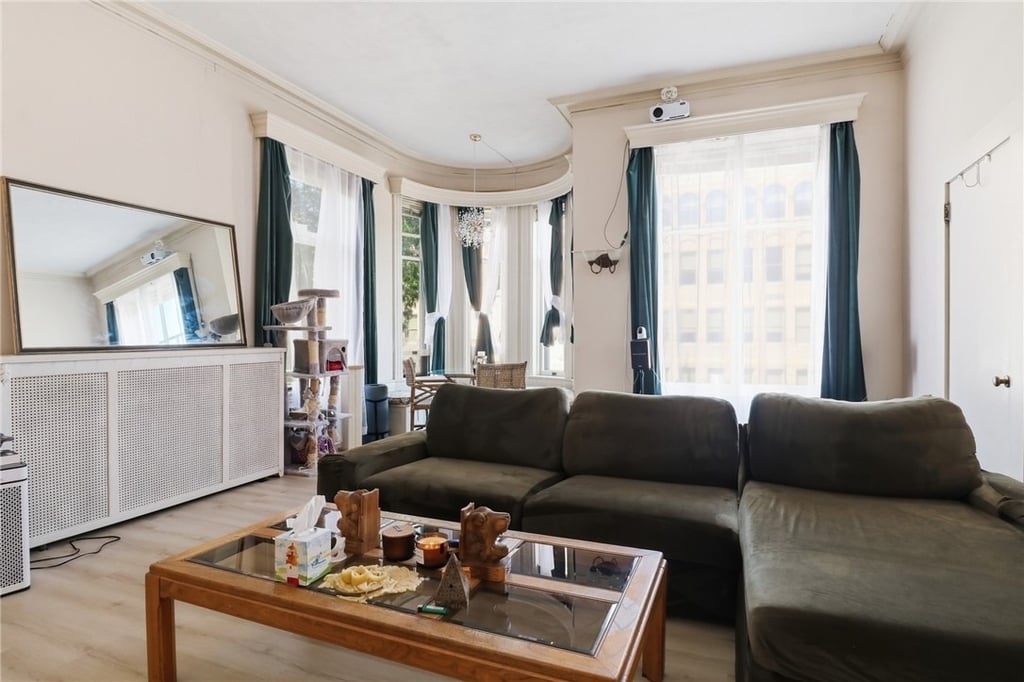 201 Pine Street - Photo 2