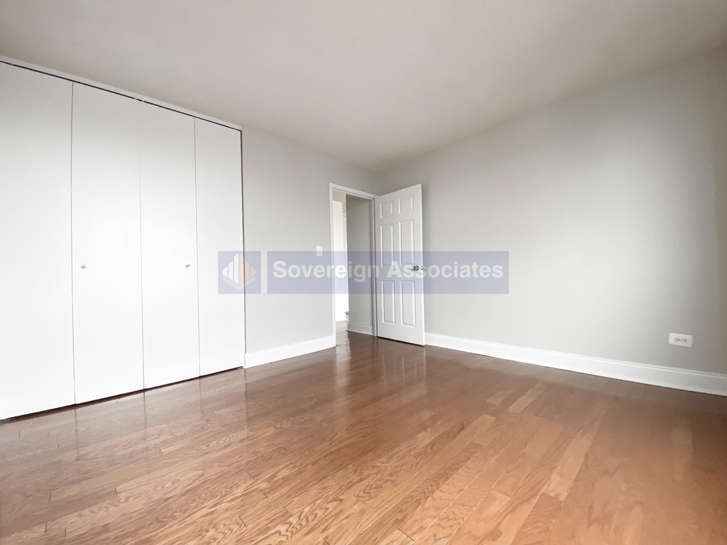 3333 Broadway - Photo 0