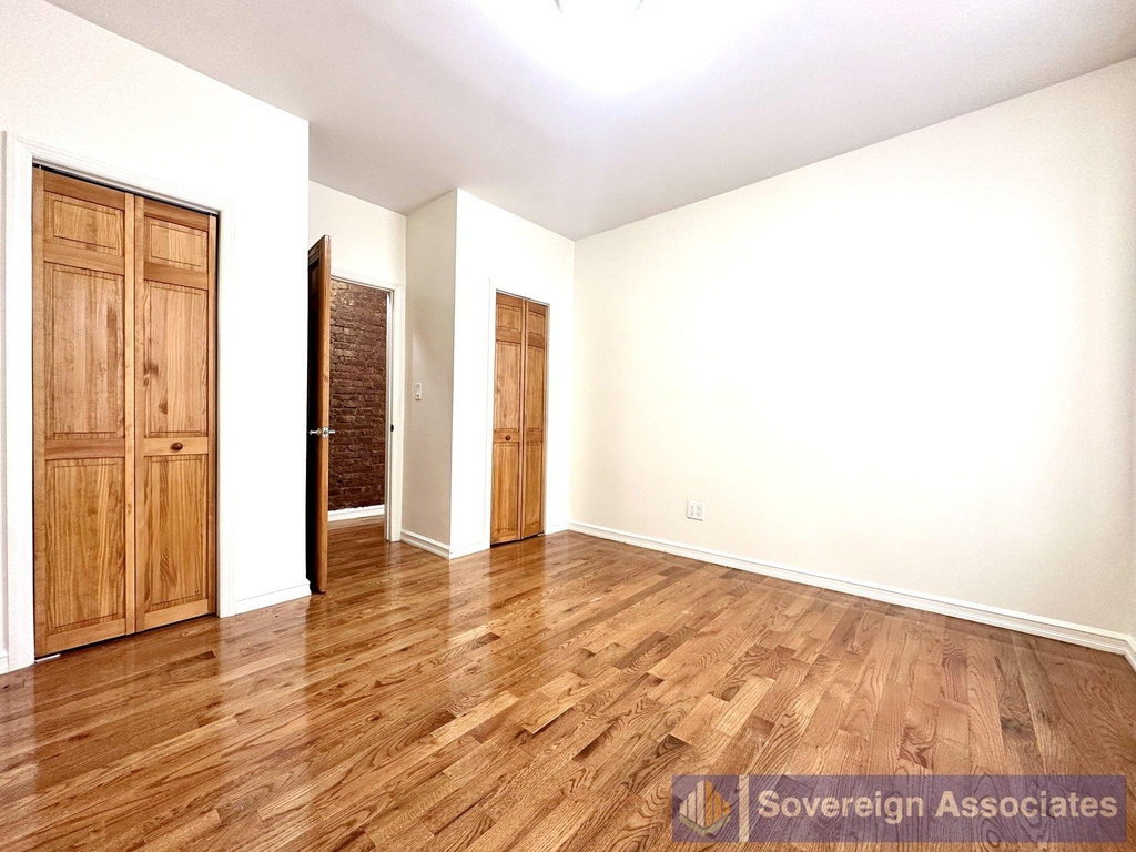 610 West 150th Street - Photo 6