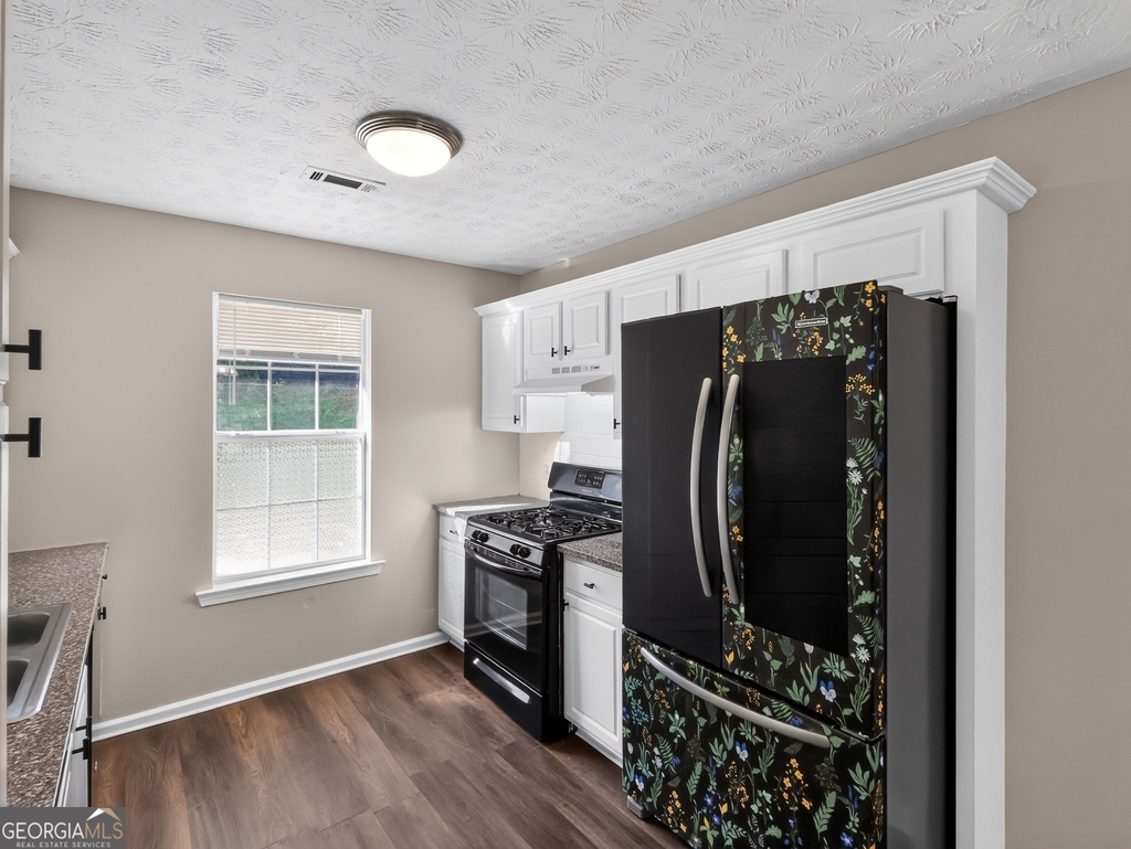 22 Canterbury Drive - Photo 7