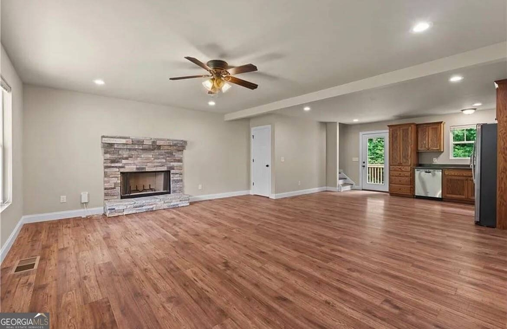 154 Brooks Drive - Photo 6