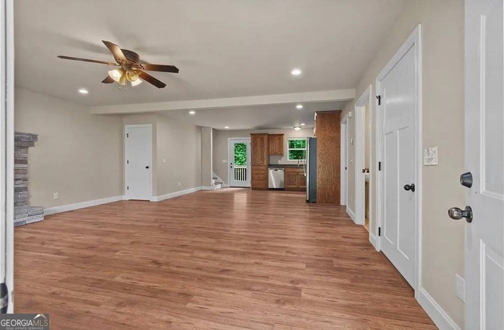 154 Brooks Drive - Photo 1