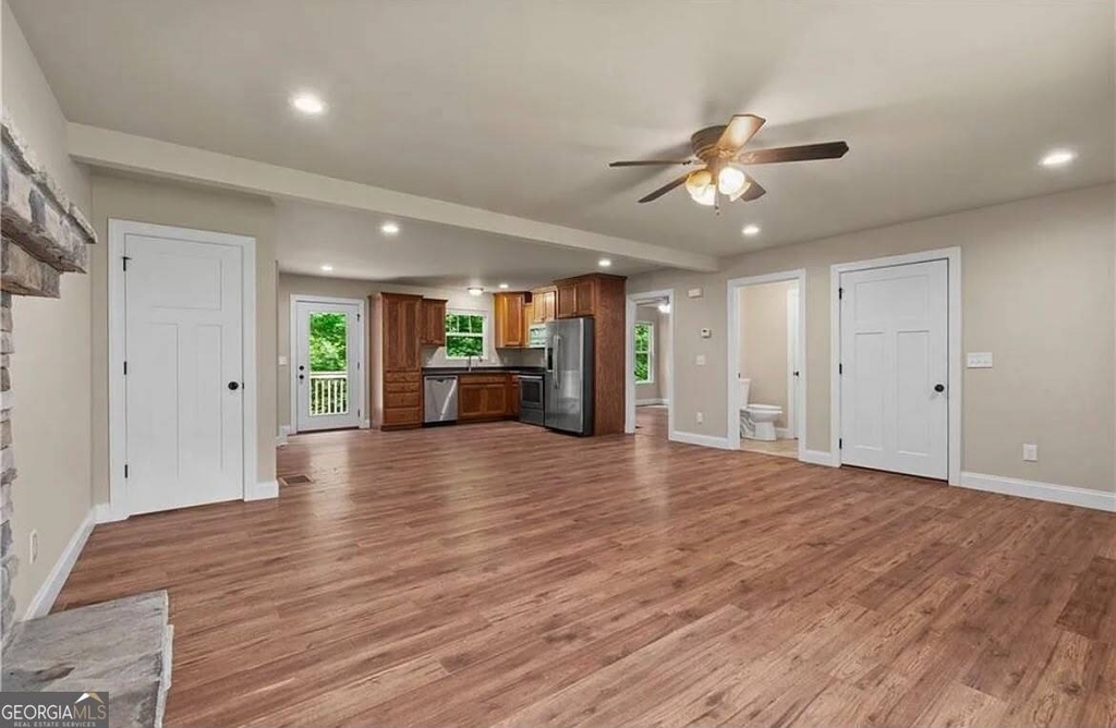 154 Brooks Drive - Photo 7