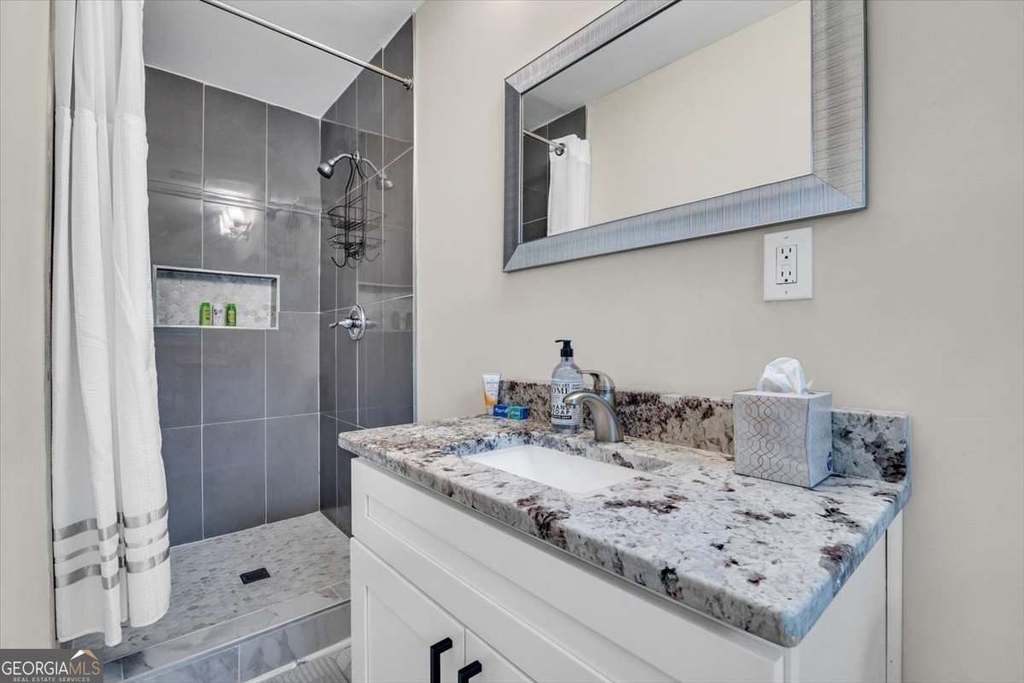 2271 Columbia Drive - Photo 7