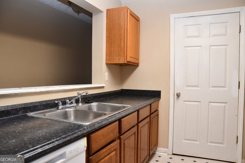 9301 Waldrop Place - Photo 4