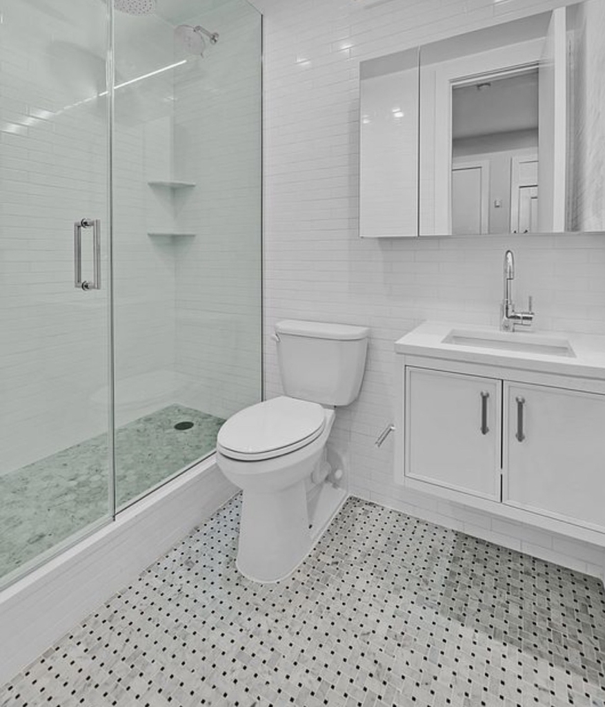 124 East 27th Street - Photo 3