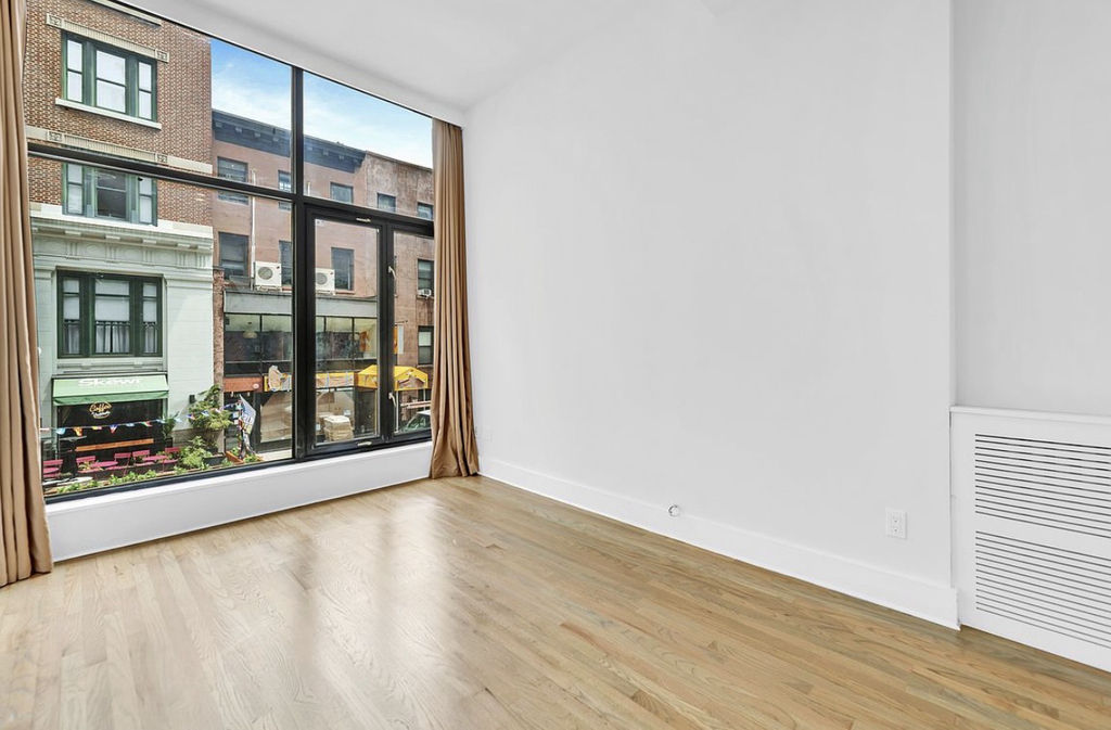 124 East 27th Street - Photo 1