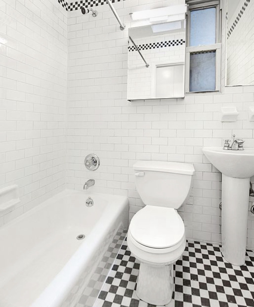 122 East 27th Street - Photo 3