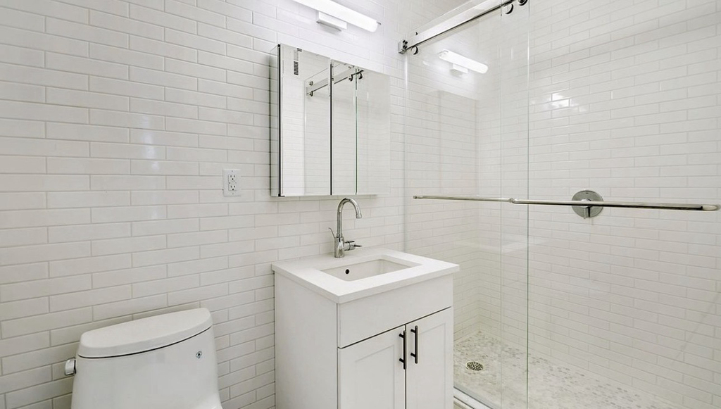 358 West 45th Street - Photo 5