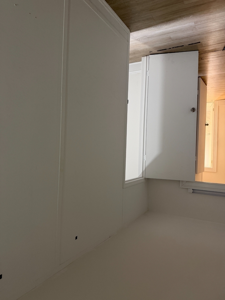 West 34th Street - Photo 4