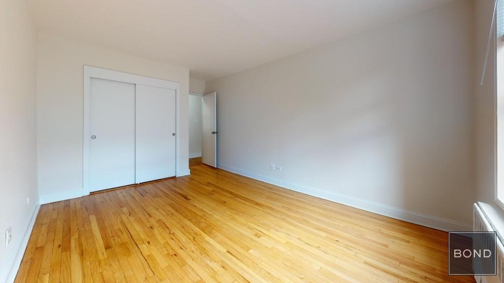151 West 16th Street - Photo 2