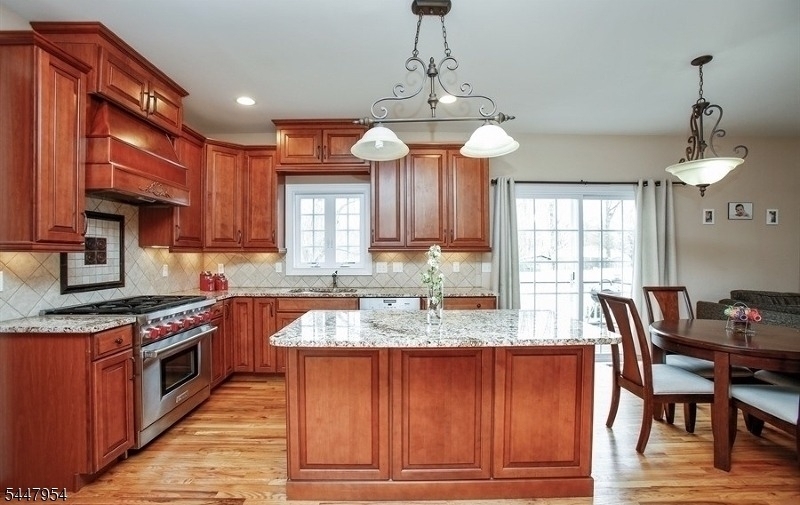 94 Pearl St - Photo 3