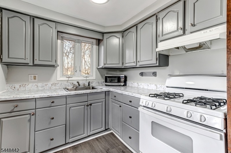 273 W Main St - Photo 0