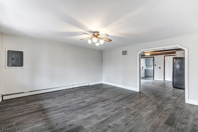 273 W Main St - Photo 2