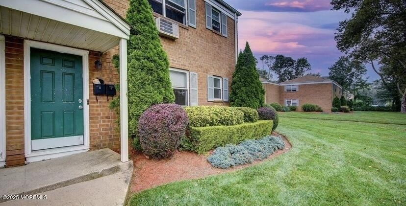 728 Greens Avenue - Photo 13