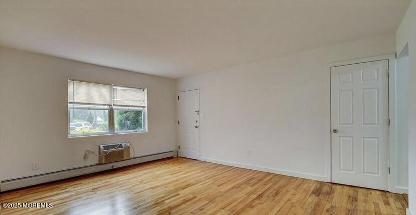 728 Greens Avenue - Photo 9