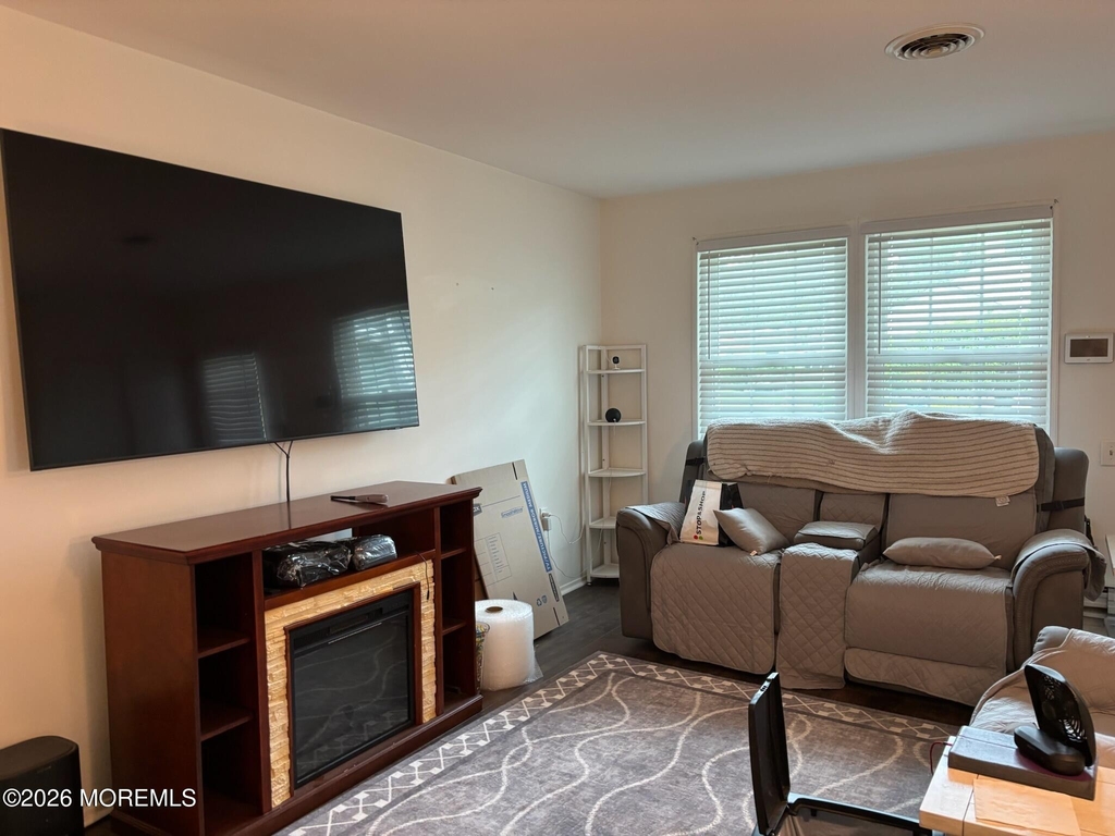 20 Easton Drive - Photo 1
