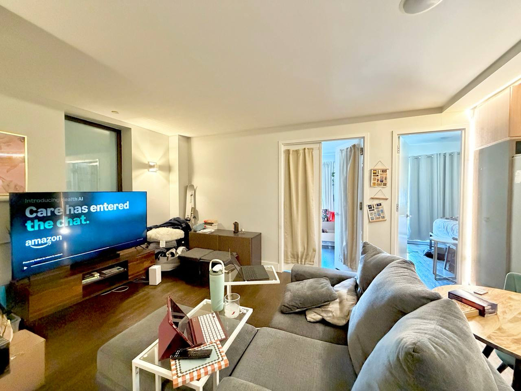 167 Graham Avenue - Photo 0