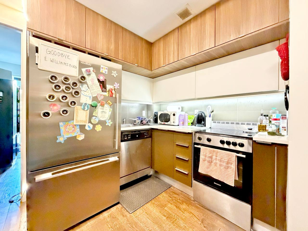 167 Graham Avenue - Photo 2