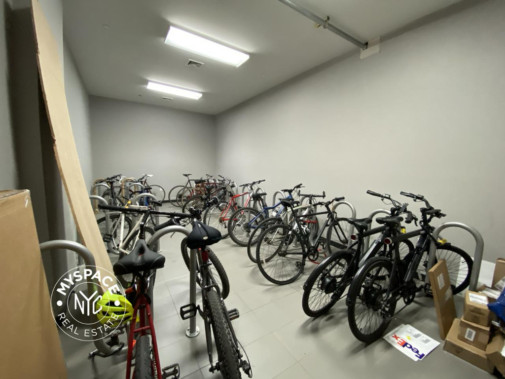 167 Graham Avenue - Photo 11