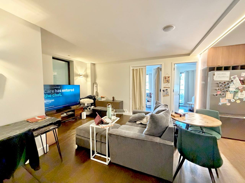 167 Graham Avenue - Photo 1