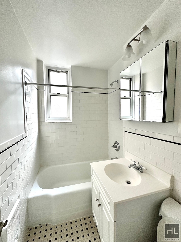 West 73 Street - Photo 4