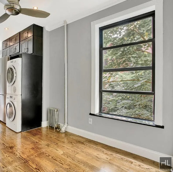 East 105 Street - Photo 2