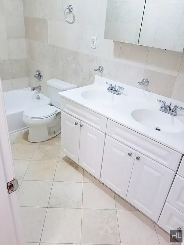 East 84 Street - Photo 4