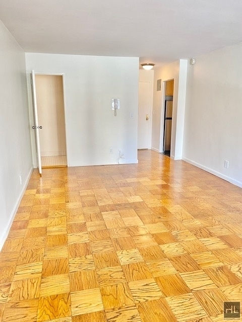 East 36 Street - Photo 2
