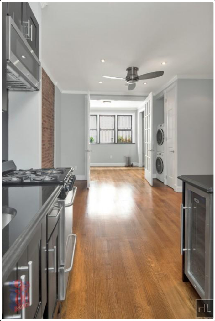 East 26 Street - Photo 3
