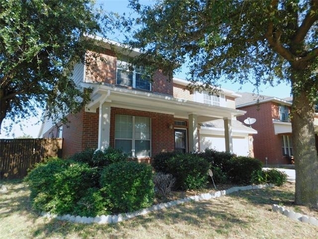 316 Hummingbird Drive - Photo 1