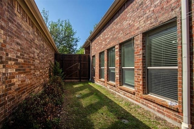 9754 Boyton Canyon Road - Photo 19