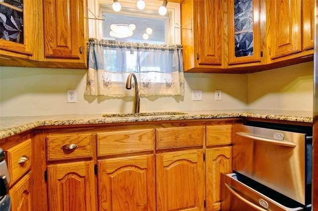 1110 Wade Hampton Street - Photo 12