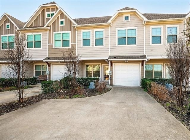 2708 Vine Court - Photo 0