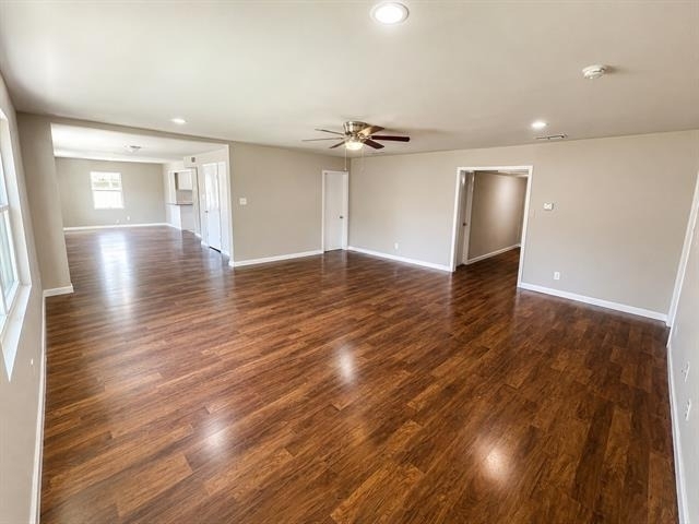 409 Jefferson Avenue - Photo 2