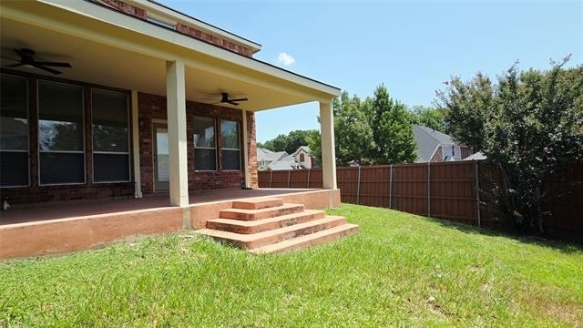 1902 Smoke Tree Trail - Photo 32