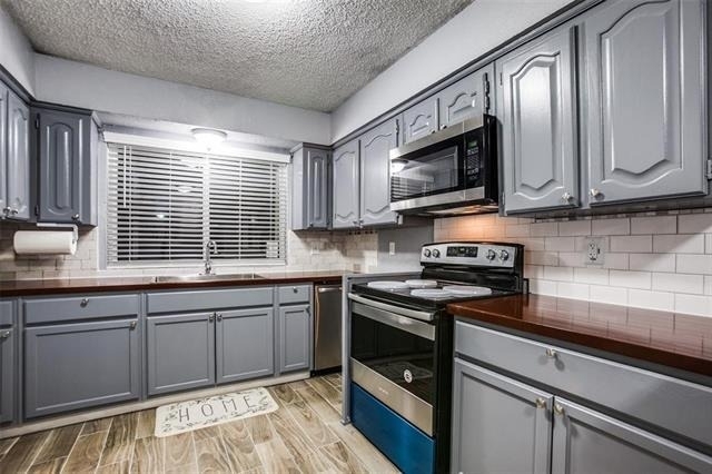 105 Waits Circle - Photo 2