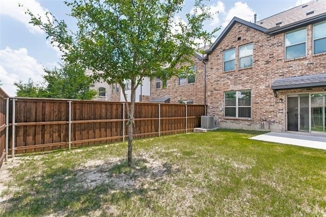 1028 Emil Place - Photo 23