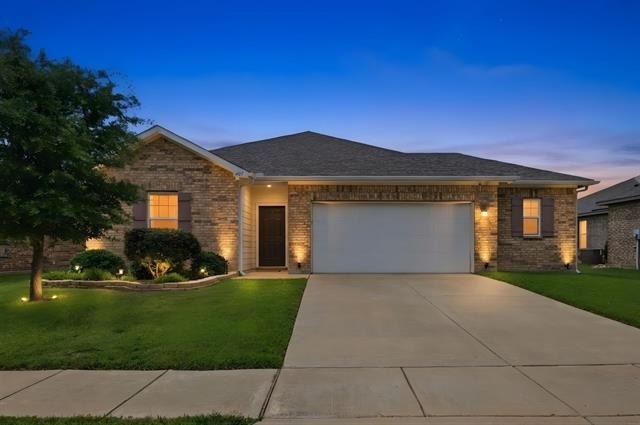 405 Willow Creek Drive - Photo 1