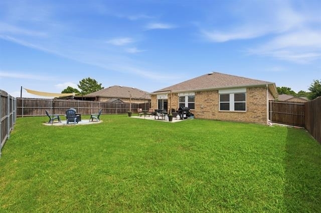 405 Willow Creek Drive - Photo 2