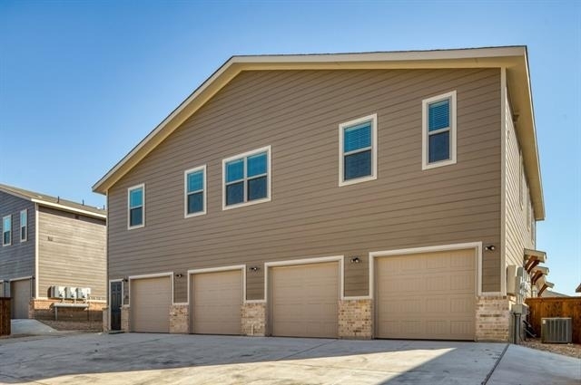 711 Harvest Moon Drive - Photo 17